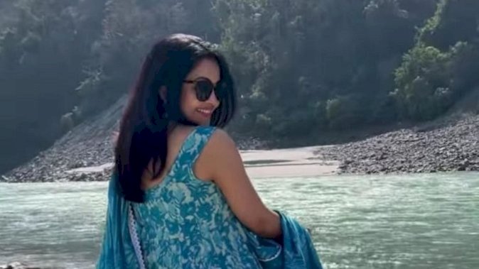 उत्तराखंड की शांत वादियों में यहां छुट्टियां बिता रही हैं 'अंगूरी भाभी'
