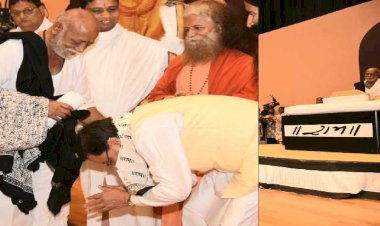 हरिद्वार में मोरारी बापू के सानिध्य में हो रही है राम कथा, सीएम धामी ने लिया आशीर्वाद