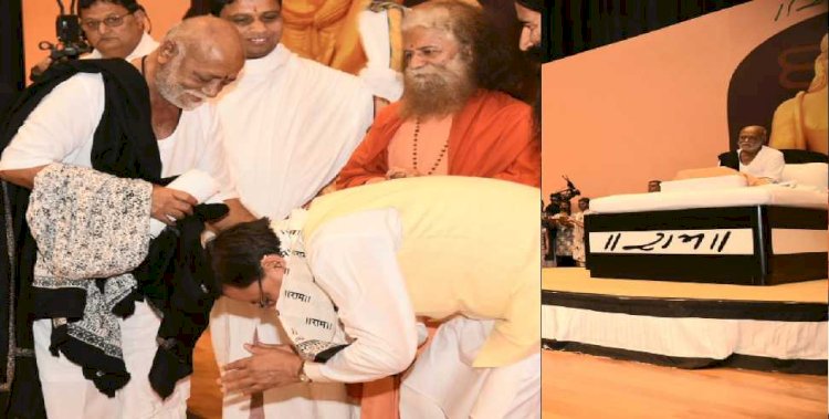 हरिद्वार में मोरारी बापू के सानिध्य में हो रही है राम कथा, सीएम धामी ने लिया आशीर्वाद