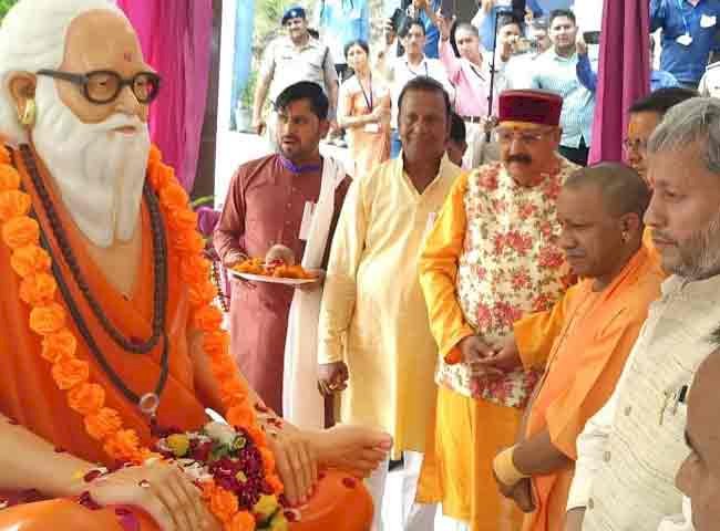 उत्तराखंड: पांच साल बाद अपने पैत्रक गांव पहुंचे सीएम योगी