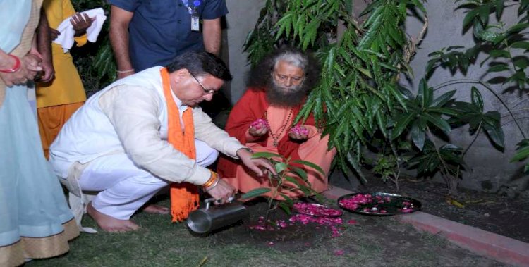 ऋषिकेश:राम कथा महायज्ञ में शामिल हुए सीएम धामी