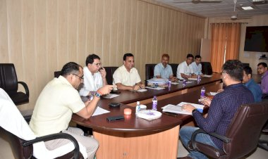 सरकार की जनकल्याणकारी योजनाओं को विभिन्न माध्यमों से जन-जन तक पहुंचाया जाए: प्रमुख सचिव