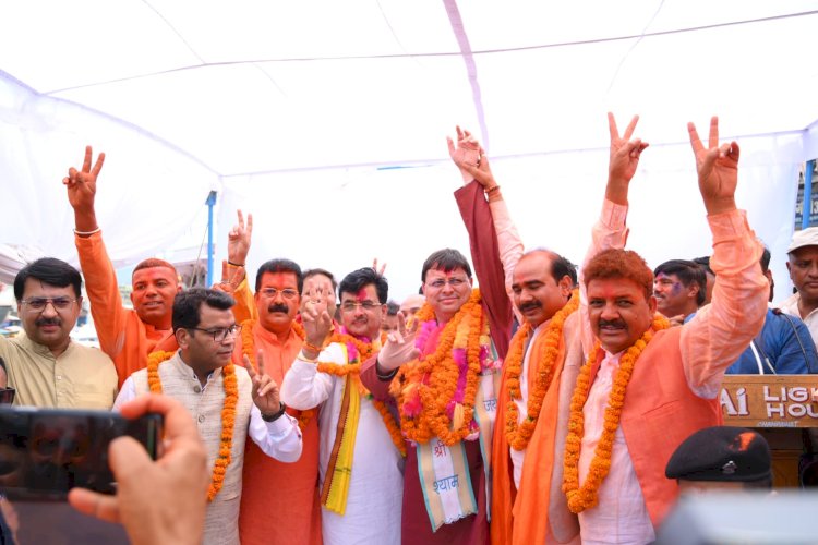 जीत के बाद चंपावत पहुंचे सीएम धामी बोले 'आप सभी का धन्यवाद...आभार..!