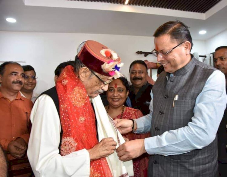 पूर्व सीएम खंडूरी को सीएम धामी ने दी जन्मदिन की बधाई