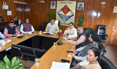जन सुविधा के दृष्टिगत स्मार्ट सिटी के कार्य तय  समय सीमा में पूर्ण किये जाएं- मुख्यमंत्री