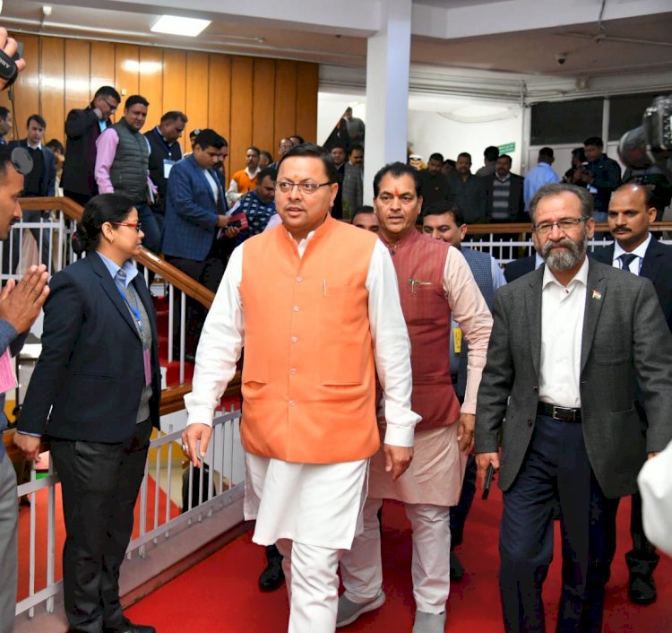 महिला क्षैतिज आरक्षण और धर्मांतरण विरोधी विधेयक सदन से पास