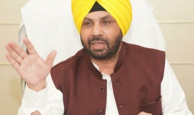 सड़क हादसों को रोकने के लिए पीडब्ल्यूडी विभाग ने चलाया वाहनों में रिफ्लेक्टर लगाने का अभियान : मंत्री हरभजन सिंह ईटीओ