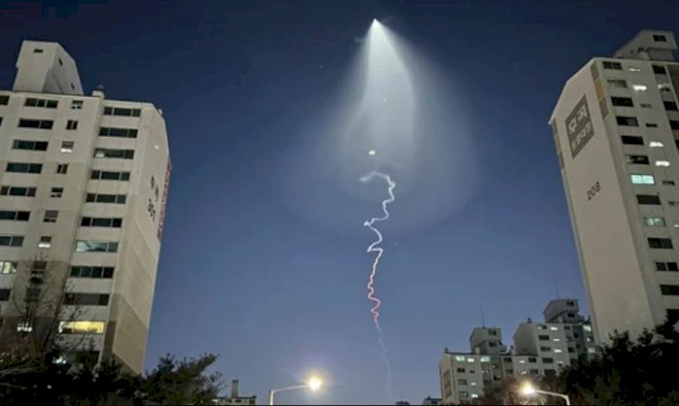 दक्षिण कोरियाई लोगों ने गुप्त रॉकेट प्रक्षेपण के बाद UFO देखे जाने की सूचना दी
