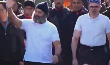 कश्मीर के बनिहाल में भारत जोड़ो यात्रा की एंट्री, राहुल गांधी के साथ उमर अब्दुल्ला दिखे