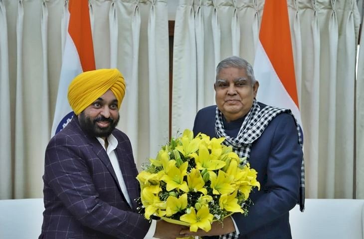 मुख्यमंत्री भगवंत मान द्वारा भारत के उप-राष्ट्रपति के साथ शिष्टाचार मिलन