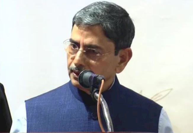 एमके स्टालिन के भाषण को लेकर विवाद के बीच तमिलनाडु के राज्यपाल ने वॉकआउट किया