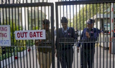 बीबीसी के दफ्तरों में इनकम टैक्स सर्वे का काम तीसरे दिन भी जारी