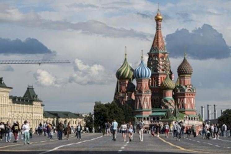 2022 में रूसी जनसंख्या में 555,332 की कमी आई