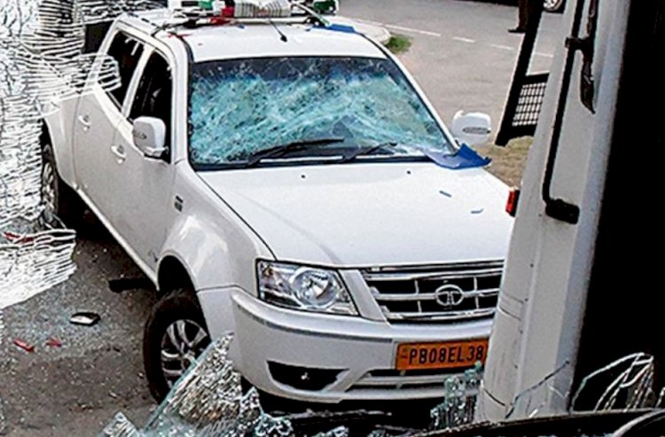 बंधी सिंहो की रिहाई आंदोलन हुआ हिंसक  : मोहाली में पुलिसकर्मियों पर तलवारों से हमला, 40 घायल