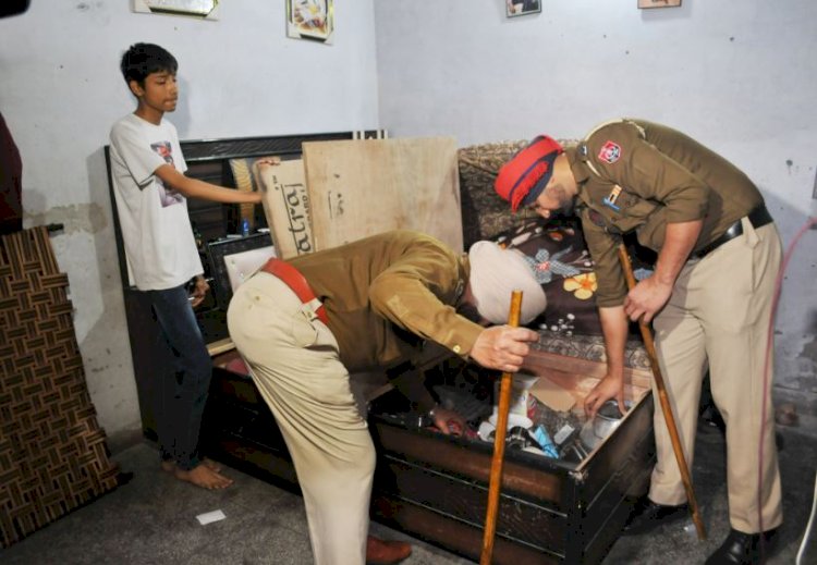 अमृतसर में मादक पदार्थों की तस्करी पर पुलिस की कार्रवाई, धरे गए तस्कर