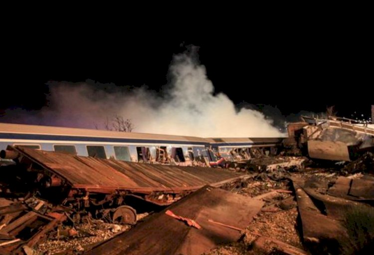 ग्रीस में ट्रेनों की टक्कर में 26 लोगों की मौत, 85 घायल