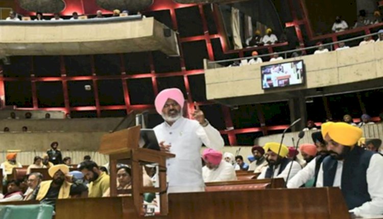 पंजाब बजट 2023 विधानसभा में पेश, वित्त मंत्री हरपाल सिंह चीमा ने 1.96 लाख करोड़ रुपये का बजट रखा, केंद्र पर साधा निशाना