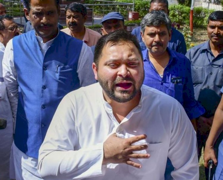 सीबीआई ने बिहार के डिप्टी सीएम तेजस्वी यादव को जमीन के बदले नौकरी घोटाले में पूछताछ के लिए बुलाया