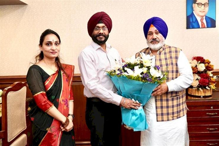 चेतन सिंह जौरामाजरा ने पंजाब जनसंपर्क विभाग का कार्यभार संभाला