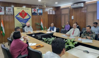 मुख्य सचिव ने राष्ट्रीय राजमार्गों को शीघ्र दुरुस्त किए जाने के दिए निर्देश