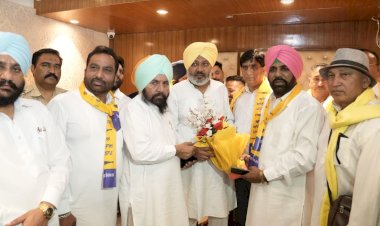 उपचुनाव से पहले आप को मिली मजबूती, बसपा नेता रछपाल सिंह व सीपीएफ नेता मेला सिंह अपने समर्थकों के साथ आप हुए शामिल