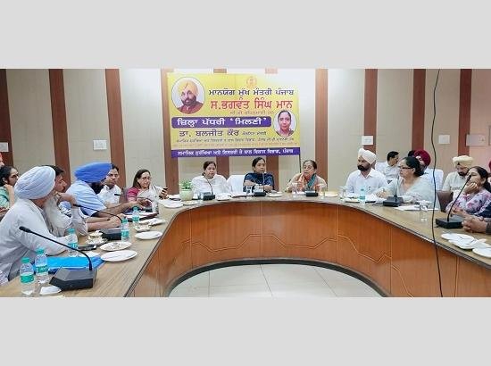 मंत्री डॉ. बलजीत कौर ने गैर सरकारी संगठनों को अनुदान वितरण किया