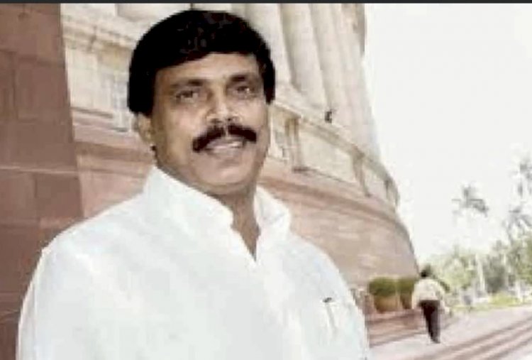 डीएम की हत्या के मामले में मिली थी उम्रकैद की सजा 14 साल जेल काटने वाले आनंद मोहन हुए रिहा