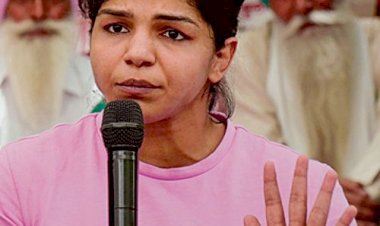 अकाल तख्त के जत्थेदार से सिख पहलवान साक्षी मलिक ने की मुलाकात