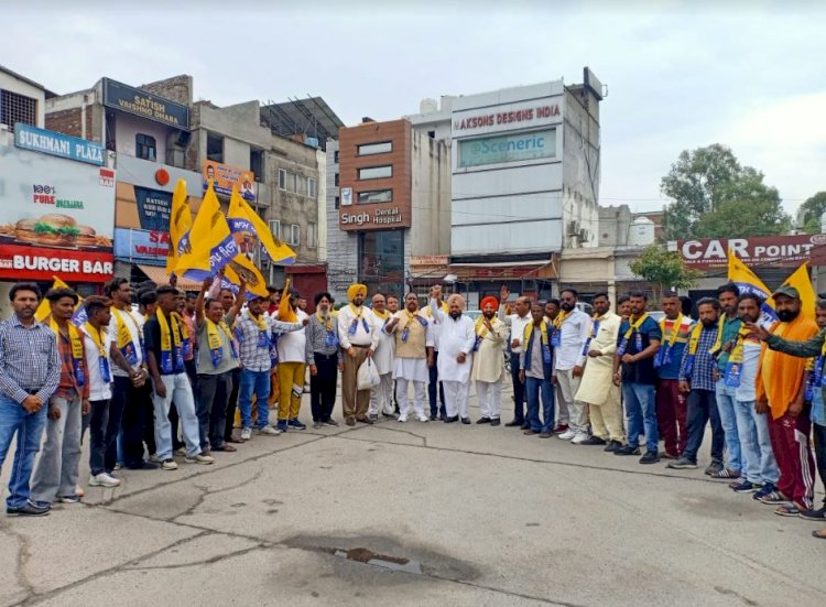 'आप' में भाई-भतीजावाद के बजाय हर तबके का बिना किसी भेदभाव के किया जाता है पूरा सम्मान: हरचंद सिंह बरसट