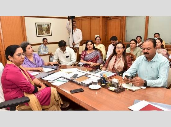 बढ़ने के लिए हर बच्चे को देखभाल और उचित माहौल की जरूरत होती है: डॉ. बलजीत कौर
