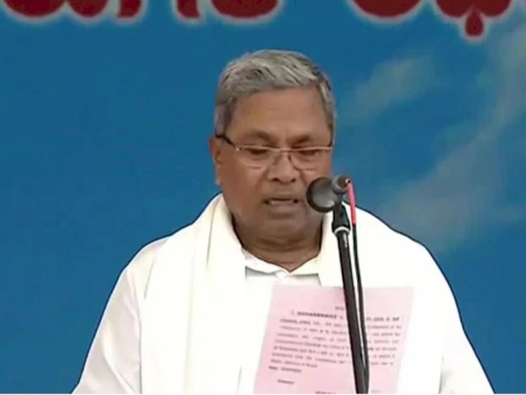 कर्नाटक में सिद्धरमैया ने ली सीएम पद की शपथ, डीके शिवकुमार बने डिप्टी सीएम