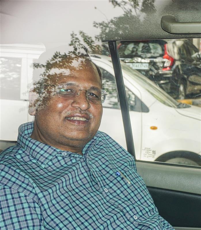 खराब सेहत के चलते सत्येंद्र जैन को मिली जमानत, दिल्ली से बाहर जाने की इजाजत नहीं