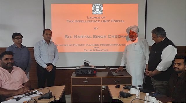 कैबिनेट मंत्री हरपाल चीमा ने टैक्स इंटेलिजेंस यूनिट द्वारा विकसित टैक्स विवरणी पोर्टल लॉन्च किया