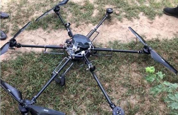 बीएसएफ जवानों ने वाघा-अटारी सीमा पर मादक पदार्थ ले जा रहे पाकिस्तानी ड्रोन को मार गिराया