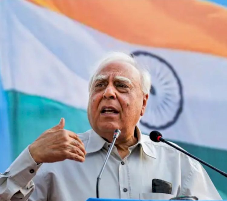 ​कपिल सिब्बल का केंद्र से सवाल, जब नौकरशाह ही चलाएंगे सरकार तो दिल्ली को क्यों दी विधानसभा?