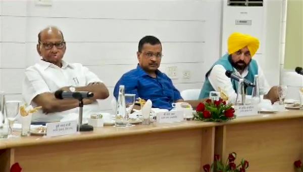 आप का दावा : कांग्रेस ने दिल्ली सेवा अध्यादेश की सार्वजनिक रूप से निंदा करने से इनकार कर दिया, कहा- भविष्य में विपक्ष की बैठकों में भाग लेना मुश्किल होगा
