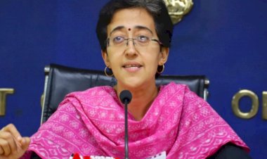 केजरीवाल सरकार की शिक्षा मंत्री आतिशी की मौजूदगी में एमओयू पर हुए हस्ताक्षर