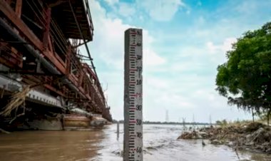 राजधानी दिल्ली में यमुना का पानी खतरे के निशान से 206.56 मीटर ऊपर बह रही