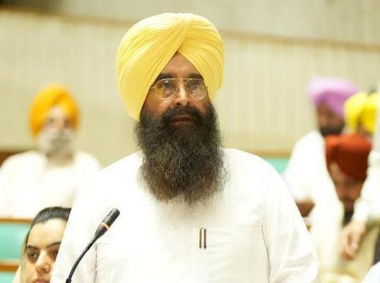 पंजाब सरकार मछली पालन के तहत क्षेत्र को 20 हजार हेक्टेयर तक बढ़ाएगी
