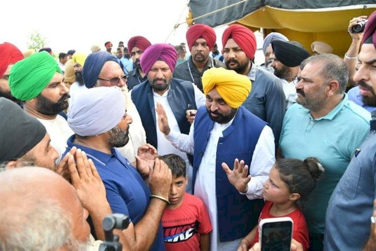 सीएम मान ने बाढ़ प्रभावित लोगों को उपचार देने का सिलसिला  रखा जारी, जाखड़ पर किया पलटवार