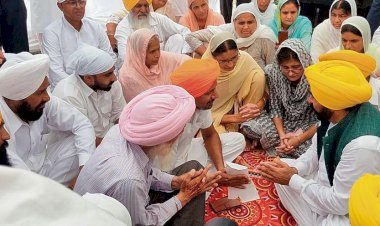 मुख्यमंत्री भगवंत मान ने लेह दुर्घटना में मारे गए सैनिकों के परिजनों को 1 करोड़ रुपये का चेक सौंपा