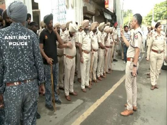 पंजाब पुलिस ने अमृतसर में बंद के आह्वान के बीच शांति बनाए रखने के लिए भारी बल तैनात किया