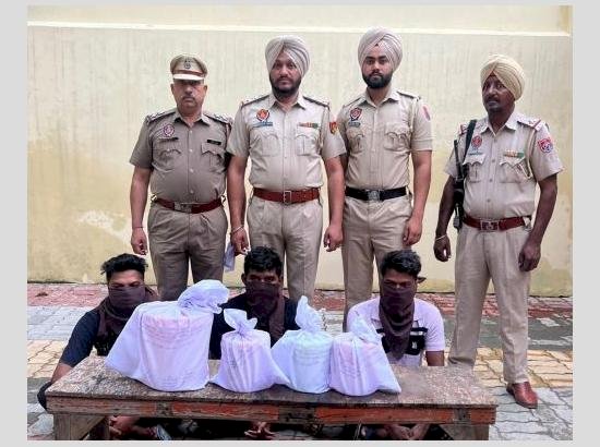 अमृतसर: 12 किलो हेरोइन के साथ तीन गिरफ्तार