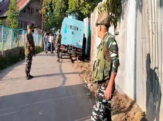 एनआईए ने साइबरस्पेस का उपयोग कर अल्पसंख्यकों, सुरक्षा कर्मियों को निशाना बनाने के लिए रची गई आतंकी साजिश के तहत जम्मू-कश्मीर में 8 स्थानों पर छापे मारे