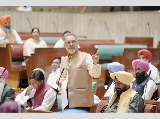 "दृष्टि का उपहार दें": स्वास्थ्य मंत्री डॉ. बलबीर सिंह ने लोगों से नेत्रदान का संकल्प लेने का आह्वान किया