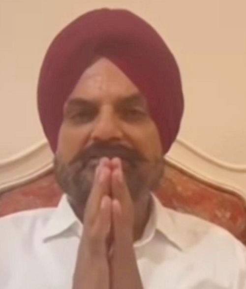 सिद्धू मूसेवाला के पिता का आरोप: लॉरेंस बिश्नोई को विशेष उपचार मिल रहा है