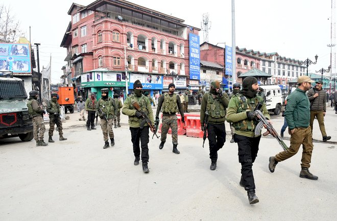 केंद्र ने सुप्रीम कोर्ट से कहा- सरकार जम्मू-कश्मीर में किसी भी समय चुनाव के लिए तैयार