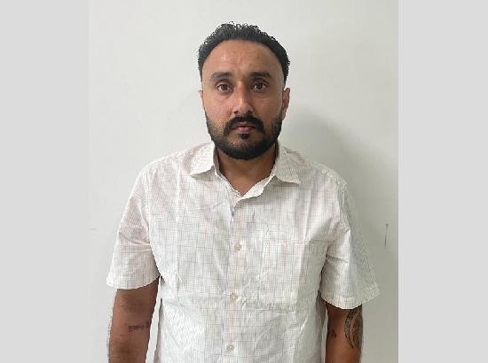 विजिलेंस ब्यूरो ने पीएसीएल लिमिटेड के पूर्व निदेशक धर्मेंद्र सिंह संधू को गिरफ्तार किया