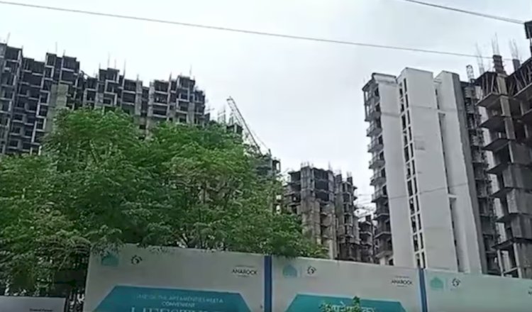 ग्रेटर नोएडा में निर्माणाधीन इमारत में लिफ्ट गिरने से 4 लोगों की मौत
