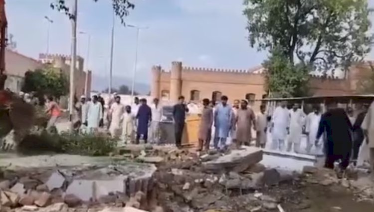 एक और धमाके से दहला पाकिस्तान, खैबर पख्तूनख्वा मस्जिद में विस्फोट से 3 की मौत